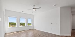 7013 E William Cannon Dr, #1102 Gallery 7