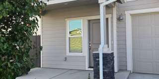Beautiful 2 story home Gallery 1