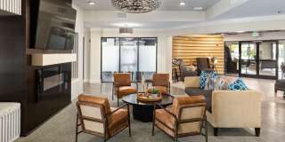 400 Belmont Gallery 17