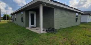 Ten Acre Terrace 3 bedroom 2 bath home w/2 car garage Gallery 21