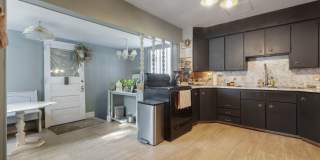 CHARMING 3 BED 3 BATH HOME CLOSE TO HISTORIC DOWNTOWN IDAHO FALLS! CHARMING 3 BED 3 BATH HOME CLOSE TO HISTORIC DOWNTOWN IDAHO FALLS! Gallery 21