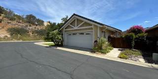 2 Bedroom - 2 Bathroom single level Gallery 1