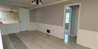 2502 VINE STREET Gallery 12