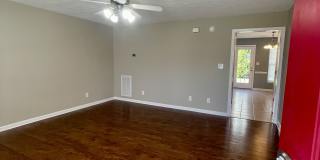 1031 Middle View Drive - 1 Gallery 1
