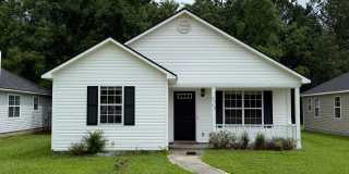 3BR/2BA Single-Family Home with Versatile Bonus Room & No Carpet! Gallery 1