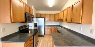 3 bed Twinhome!! Gallery 1