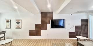 1654 W 35th Street - Co-Living Housing Gallery 50