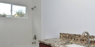 Beautiful Newer Construction (2019) 1 Bedroom/1 Bath ADU in Convenient Location (Central District) Gallery 16