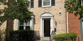 10240 ARIZONA Circle Gallery 1