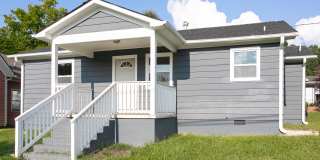 3 Bedroom/ 1 Bath home near downtown! Available in December! Gallery 1
