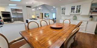 13 Beachland Avenue Gallery 17