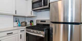 Nicely renovated  with in-unit laundry in a prime location in Fenway! Gallery 26
