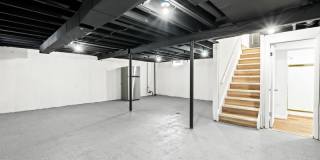 18405 Gillman Street Gallery 20