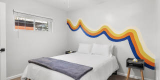 2207 North 28th Place Gallery 27