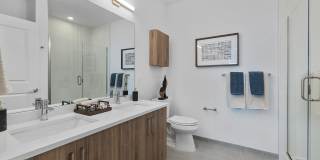 The Pearl at Station Bay Gallery 7