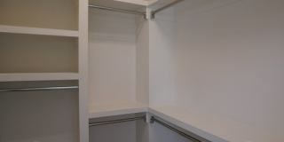 5472 Danube St Gallery 13