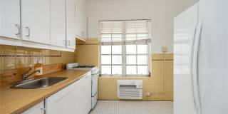 830 Euclid Ave Gallery 13