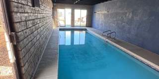 One level Boulder City lakeside & pool Gallery 8