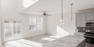 FOR LEASE IN LAFAYETTE: 3 BEDROOM, 2.5 BATHROOM! Gallery 5
