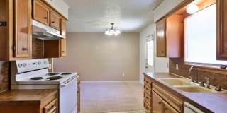 3/2/2 DUPLEX near ACU! Gallery 19