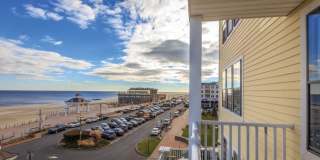 Pier Village Gallery 23