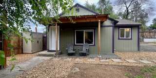 Great one bedroom unit in mid-town!  A must see! Gallery 1