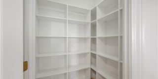 3334 Peachtree Road NE Gallery 22