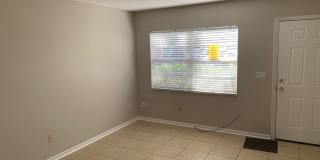 2 Bed/2 Bath Townhouse Very Close to UCF! Gallery 4