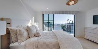2820 Bayview Gallery 27