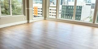 2-bed, 2-bath Condo with Sweeping Views of City and Space Needle! Gallery 12