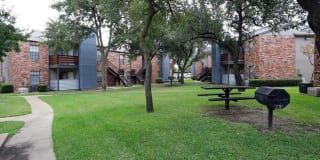 Creekside on the Green Gallery 27