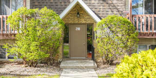 218 Madison Street Gallery 4