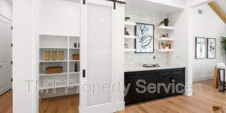 9001 Ventura Street Gallery 48