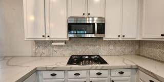 Beautifully renovated, cul-de-sac, Mesa Park adjacent home in Summerlin. Gallery 29