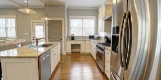 Beautifully Spacious 3bd/2.5ba Home Just Minutes from Downtown Durham with Fenced-In Backyard! Gallery 12