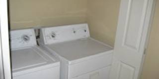 3.bd/2.5ba Townhouse in Puyallup Gallery 9