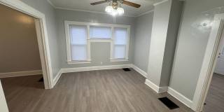 219 w 15th Large 3 Bedroom House - Central Davenport Gallery 1