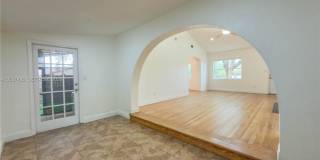 410 Pinecrest Dr Gallery 9