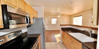 3 bed 2 bath rancher duplex (stainless appliances & granite counters) 3 bed 2 bath rancher duplex (stainless appliances & granite counters) Gallery 8