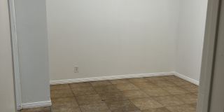 10818 Croesus Ave Gallery 7