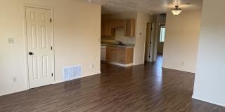 1721 Girard Boulevard Southeast - C Gallery 3