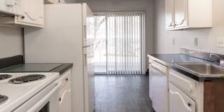 Colonial Apartments Gallery 40