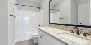 4 Bedroom in Lexington Park Gallery 1