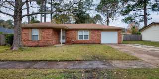 Charming 3 Bedroom Home in Pine Meadows – Prime Fort Walton Beach Location Gallery 3