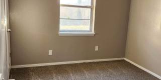 Charming 5 Bedroom!! Gallery 14