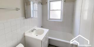 5036 North Wolcott Ave. Gallery 8