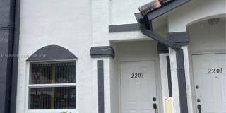 2203 SE 23rd Ave Gallery 1