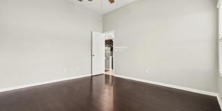 6214 Rolling Tree Street Gallery 11