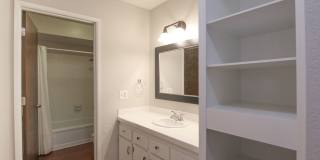 2 Bedroom Condo for Rent in Redding CA with Pool, Tennis Courts, Garage | The Bluffs Gallery 10