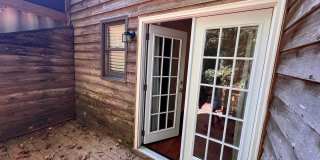 Rustic 2 Bedroom Condo in Convenient Location Gallery 14